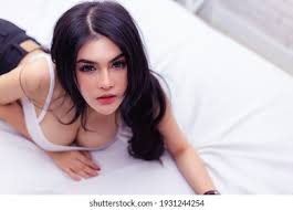 Leak: main minyak sama meguri nikmat  —  video original (Solo|